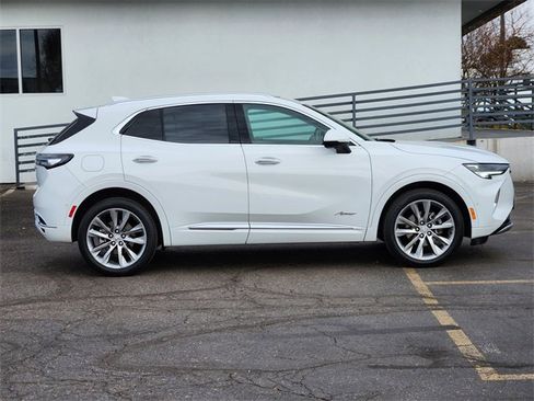 Used 2022 Buick Envision Avenir w/ Technology Package II image 2