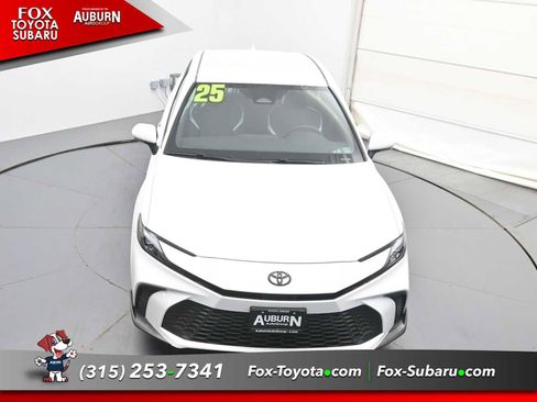 Used 2025 Toyota Camry SE w/ Convenience Package FWD image 34