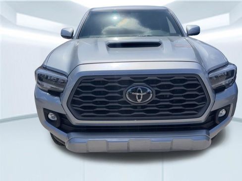 Used 2023 Toyota Tacoma TRD Sport w/ TRD Premium Sport Package RWD image 4
