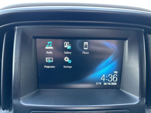 Used 2018 Chevrolet Colorado W/T image 17