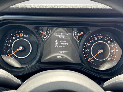 Used 2025 Jeep Gladiator Sport AWD/4WD image 38