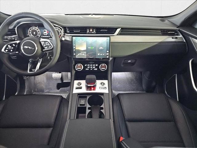New 2026 Jaguar F-PACE R-Dynamic S AWD/4WD image 9
