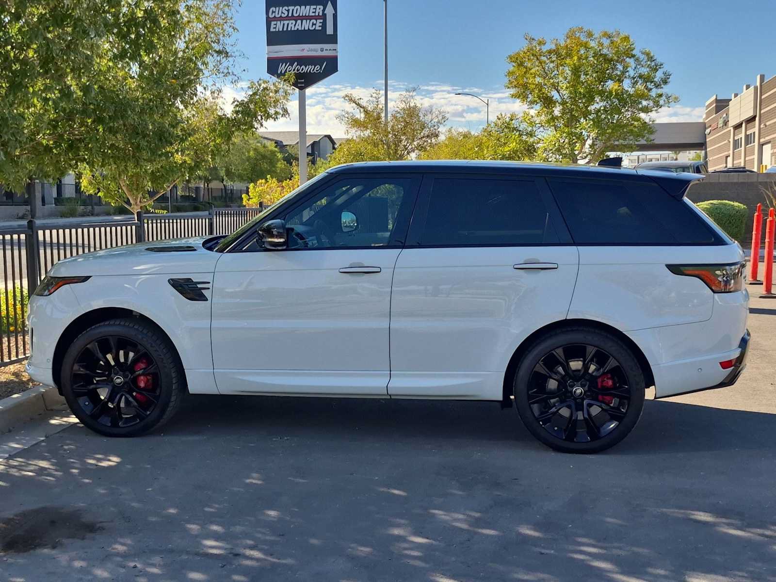 Used 2021 Land Rover Range Rover Sport HST AWD/4WD image 5