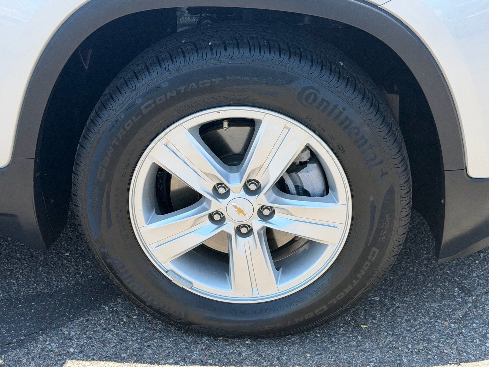 Used 2020 Chevrolet Trax LT w/ LT Convenience Package FWD image 9