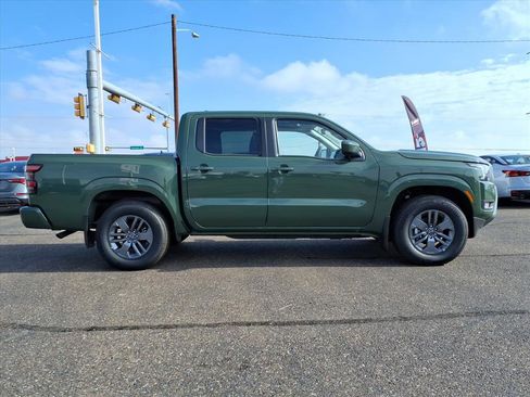 New 2025 Nissan Frontier SV w/ SV Convenience Package image 8