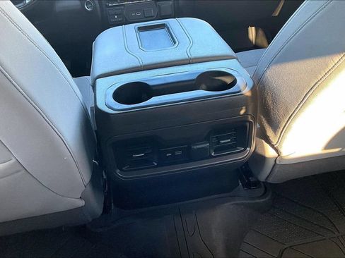 Used 2019 Chevrolet Silverado 1500 RST AWD/4WD image 23