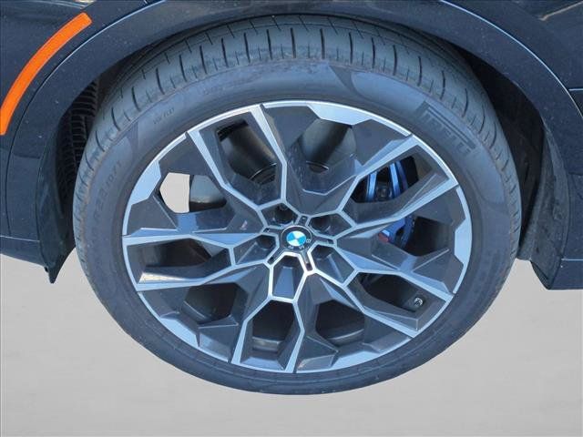 Used 2025 BMW X7 M60i w/ Climate Comfort Package AWD/4WD image 27