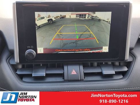 Used 2023 Toyota RAV4 XLE image 20