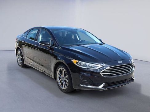 Certified 2020 Ford Fusion SEL FWD image 9