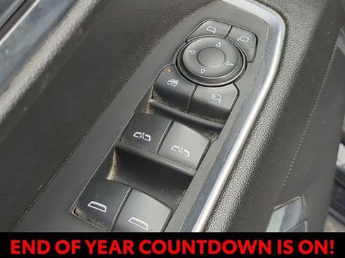 Used 2024 GMC Sierra 1500 SLT image 18