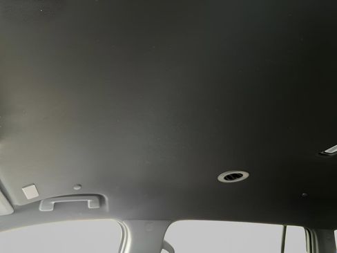 Used 2025 GMC Acadia AT4 image 28