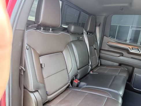 Used 2023 GMC Sierra 1500 Denali w/ Denali Carbonpro Edition AWD/4WD image 14