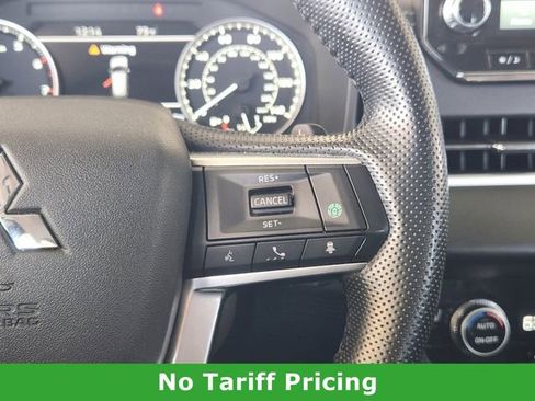 Used 2022 Mitsubishi Outlander SE image 26