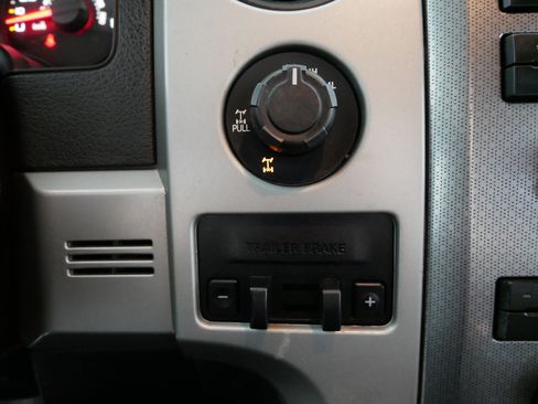 Used 2011 Ford F150 Raptor w/ Graphics Pkg image 30