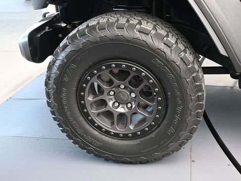 Used 2022 Jeep Wrangler Unlimited Sport w/ Xtreme Recon 35" Tire Package AWD/4WD image 28
