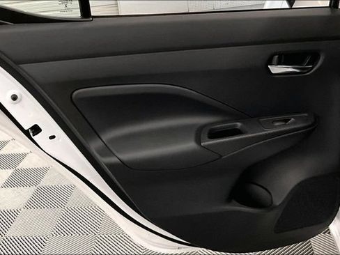 New 2025 Nissan Versa SV w/ Trunk Package FWD image 32