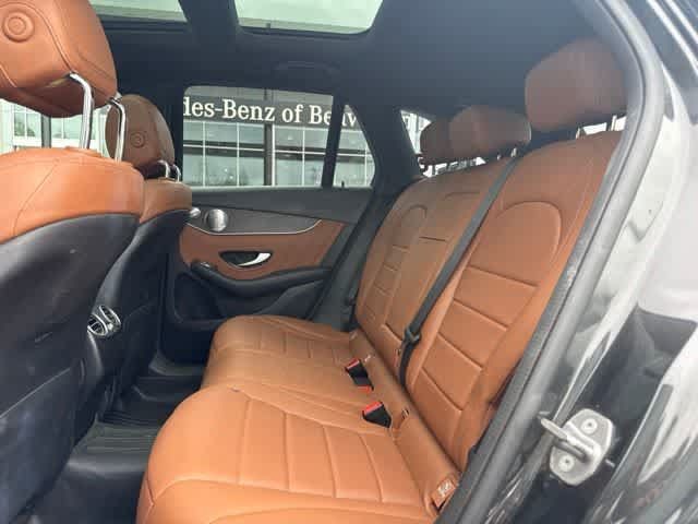 Used 2020 Mercedes-Benz GLC 300 4MATIC image 10