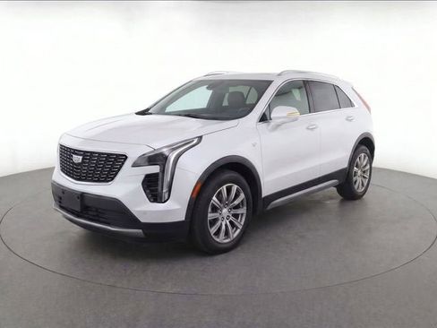 Used 2023 Cadillac XT4 Premium Luxury w/ Technology Package FWD image 1