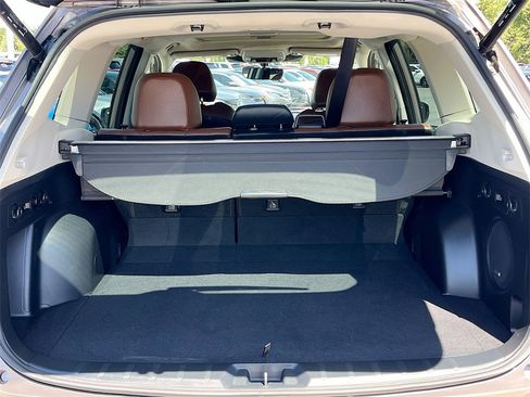 Used 2022 Subaru Forester Touring image 28