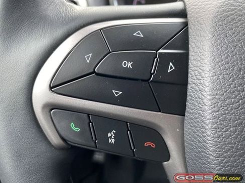 Used 2019 Jeep Grand Cherokee Altitude image 17