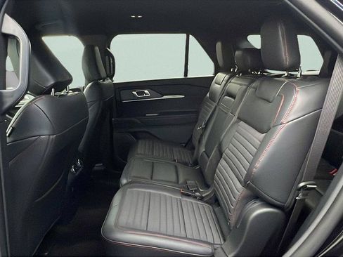 New 2026 Ford Explorer ST-Line w/ ST-Line Street Pack AWD/4WD image 11