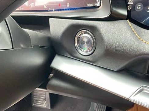 New 2026 Chevrolet Corvette Stingray Preferred Cpe w/ Z51 Performance Package RWD image 18