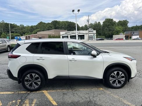 Certified 2023 Nissan Rogue SV w/ SV Premium B Package AWD/4WD image 9