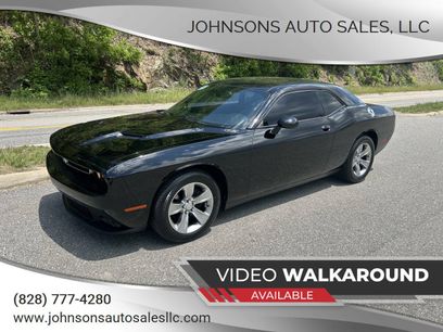 Used 2016 Dodge Challenger SXT
