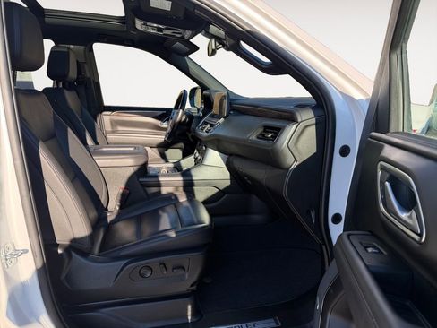 Used 2022 Chevrolet Tahoe Z71 w/ Z71 Off-Road Package image 27