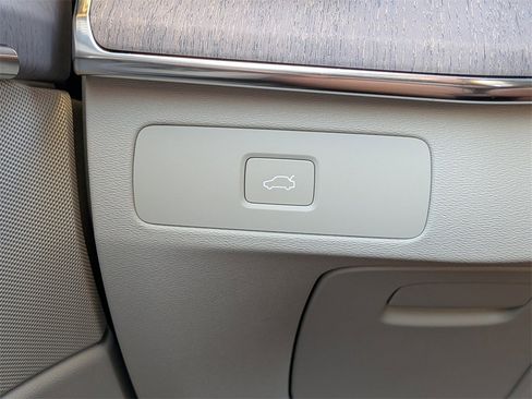 New 2026 Volvo XC90 B6 Ultra w/ Protection Package Premier image 32