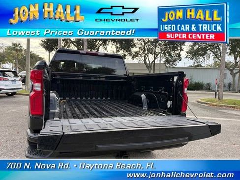Used 2024 Chevrolet Silverado 1500 RST image 8