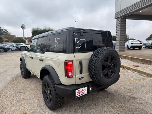 New 2025 Ford Bronco Big Bend image 7