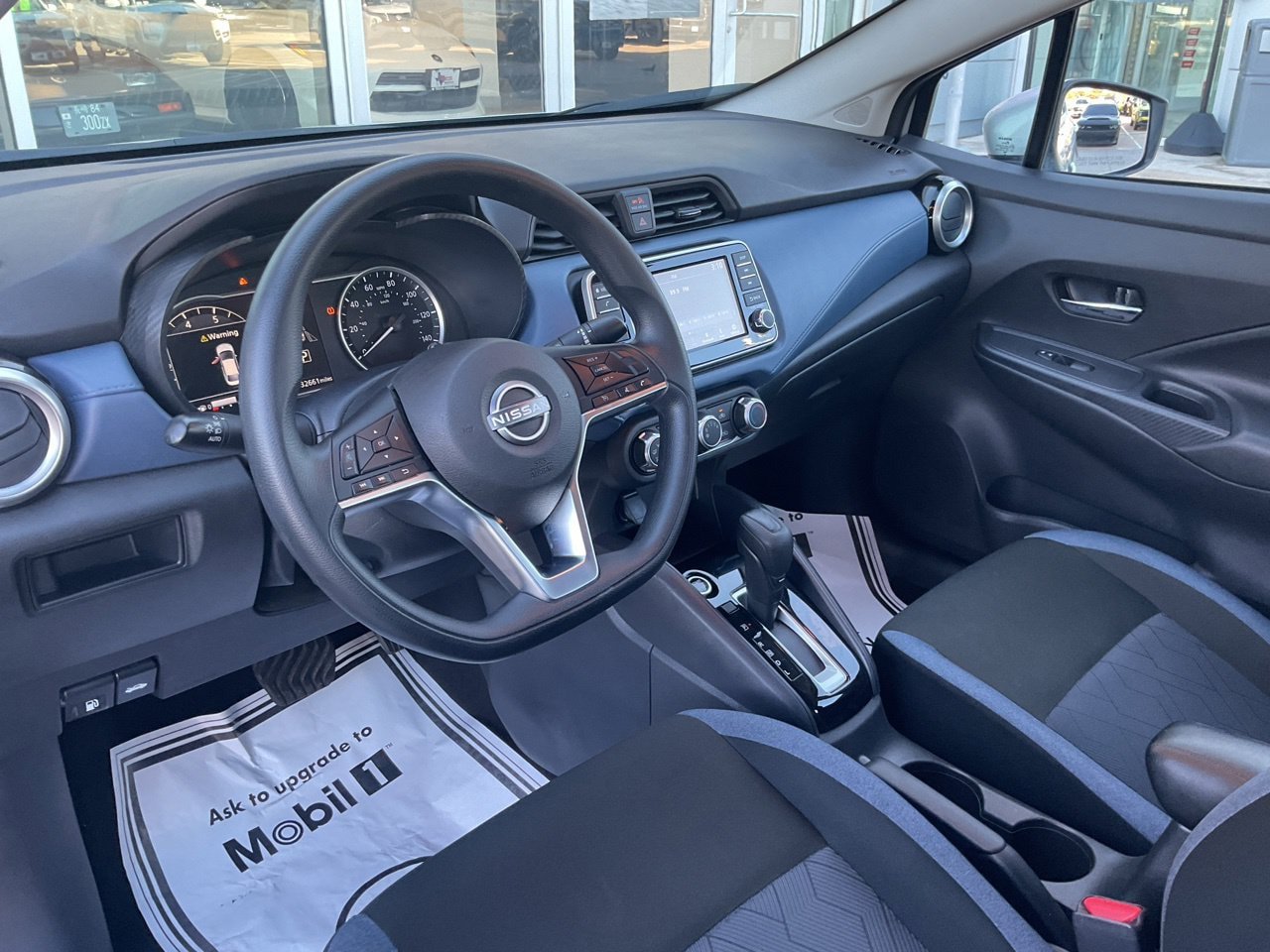 Used 2025 Nissan Versa SV FWD image 10