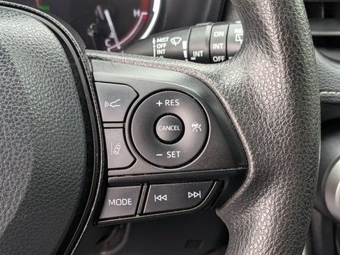 Used 2024 Toyota RAV4 XLE AWD/4WD image 23
