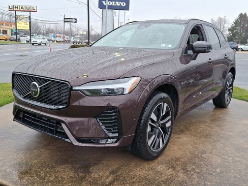 New 2026 Volvo XC60 B5 Plus w/ Protection Package Premier image 2