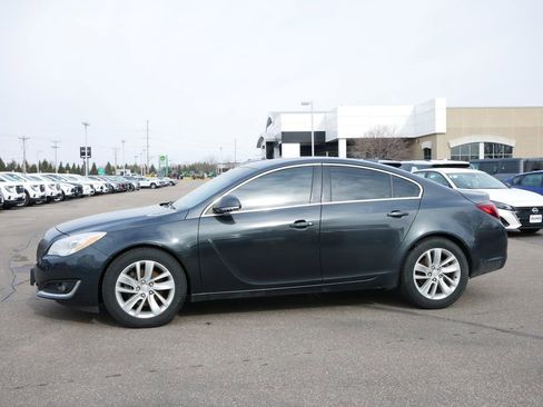 Used 2015 Buick Regal image 4