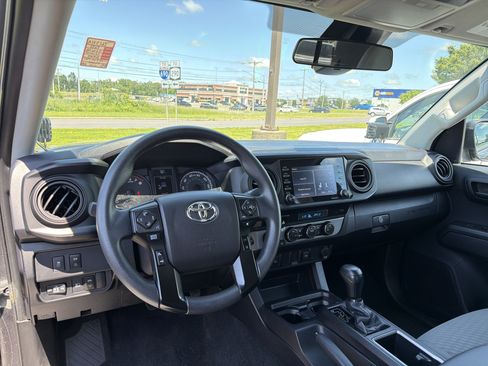 Used 2021 Toyota Tacoma SR w/ SX Package AWD/4WD image 11