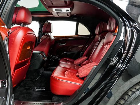 Used 2018 Bentley Mulsanne RWD image 18