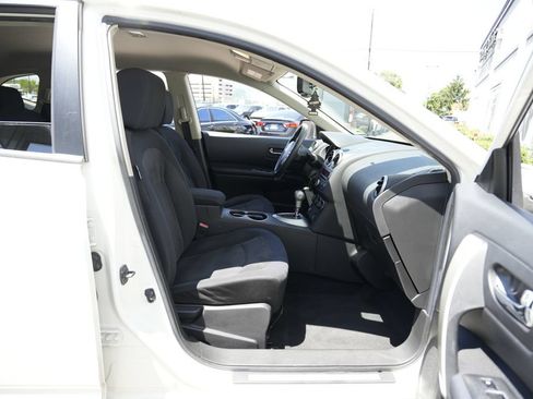 Used 2010 Nissan Rogue S w/ 360 Degree Value Pkg AWD/4WD image 30