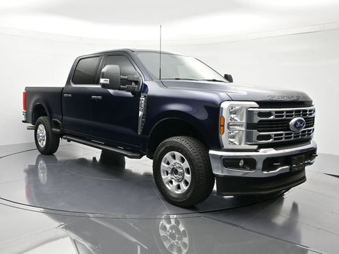 Certified 2024 Ford F250 XLT w/ FX4 Off-Road Package image 3