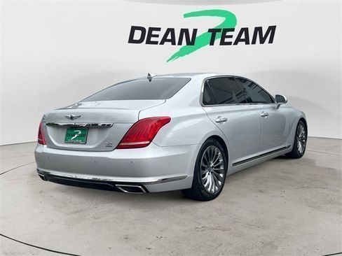 Used 2019 Genesis G90 5.0 Ultimate image 8