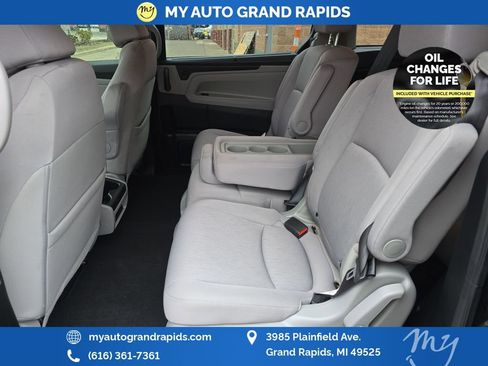 Used 2019 Honda Odyssey EX image 26