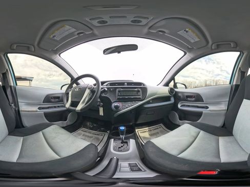 Used 2012 Toyota Prius C Two image 43