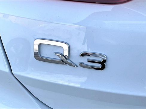 Used 2025 Audi Q3 2.0T Premium Plus w/ Premium Plus Package image 24