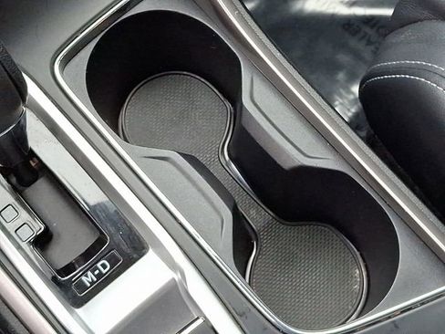 Used 2022 Subaru Ascent Limited image 28