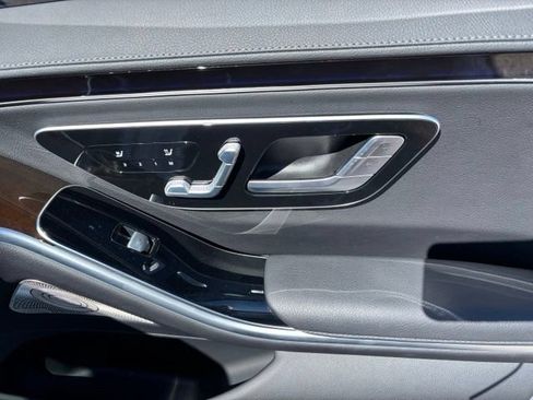 Used 2023 Mercedes-Benz S 500 4MATIC image 23