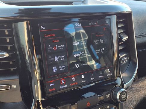 Used 2020 RAM 1500 Laramie image 7