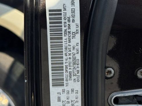 Used 2011 RAM 2500 Longhorn w/ Protection Group AWD/4WD image 14