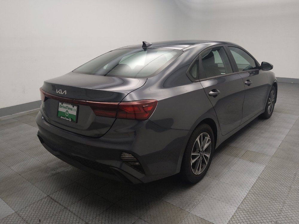 Used 2023 Kia Forte LXS w/ LXS Technology Package FWD image 9