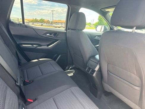 Used 2026 Chevrolet Equinox LT FWD image 17